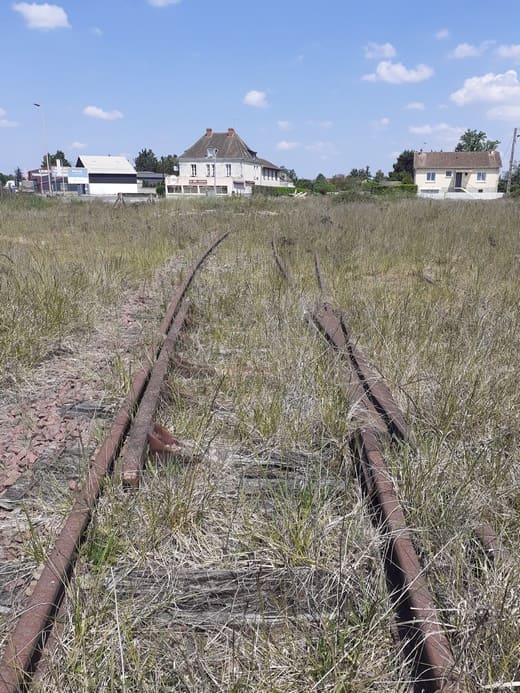 Friche de l'ancienne gare de Châteauneuf _ site pilote pour la tranche optionnelle de  l'étude Friche